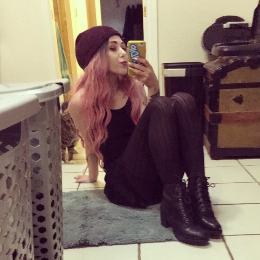 Meet your Posher, Nicole